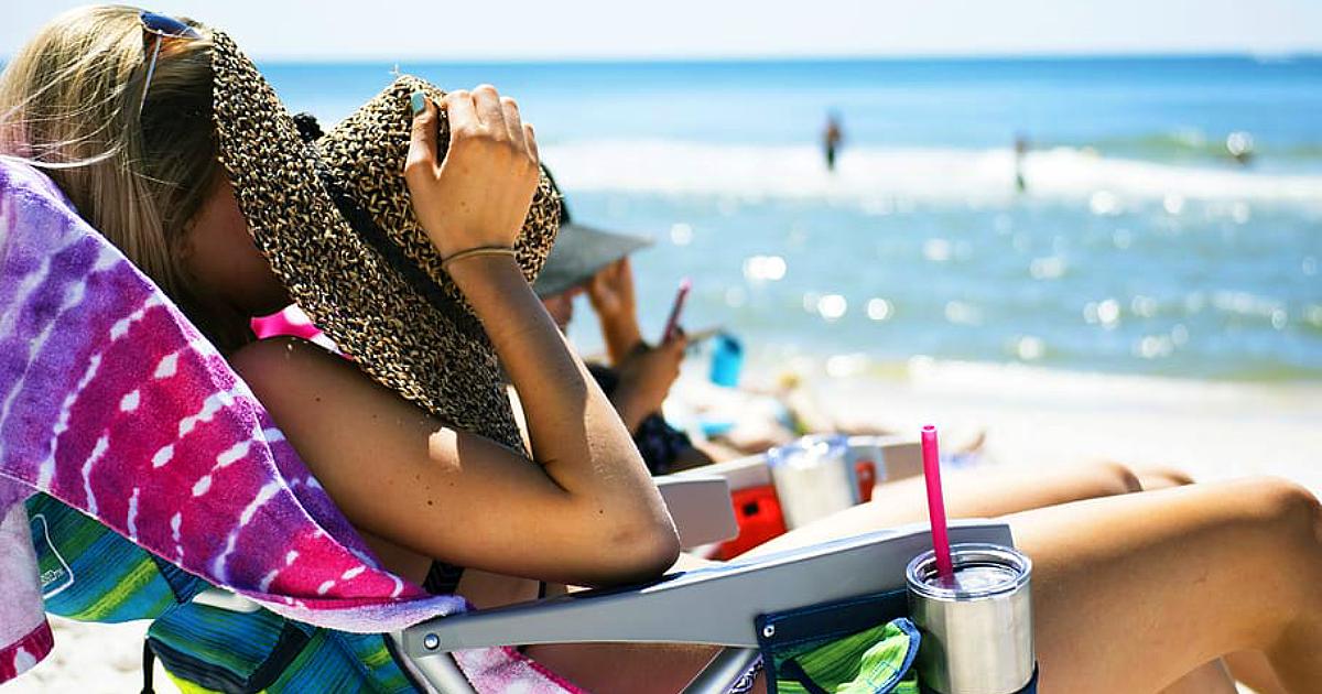 cover-eco-fashion-ekoloska-moda-eco-friendly-zeleno-odrzivo-vegansko-vodič-za-leto-i-plažne-aksesoare