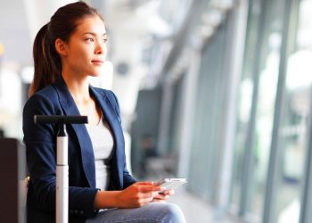 cover-ecofashion-modna-kapsula-za-putovanje